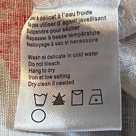 Charlie B Linen Dolman Top.  White with Printed Flowers.  Size Small - Picture 7 of 7